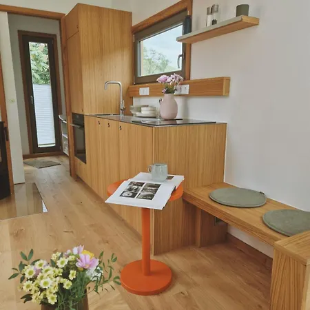 Minimalist Design Mit See- Und Wiesenzugang Holiday home