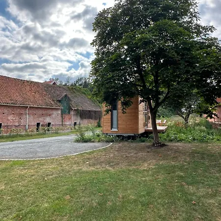 Minimalist Design Mit See- Und Wiesenzugang *